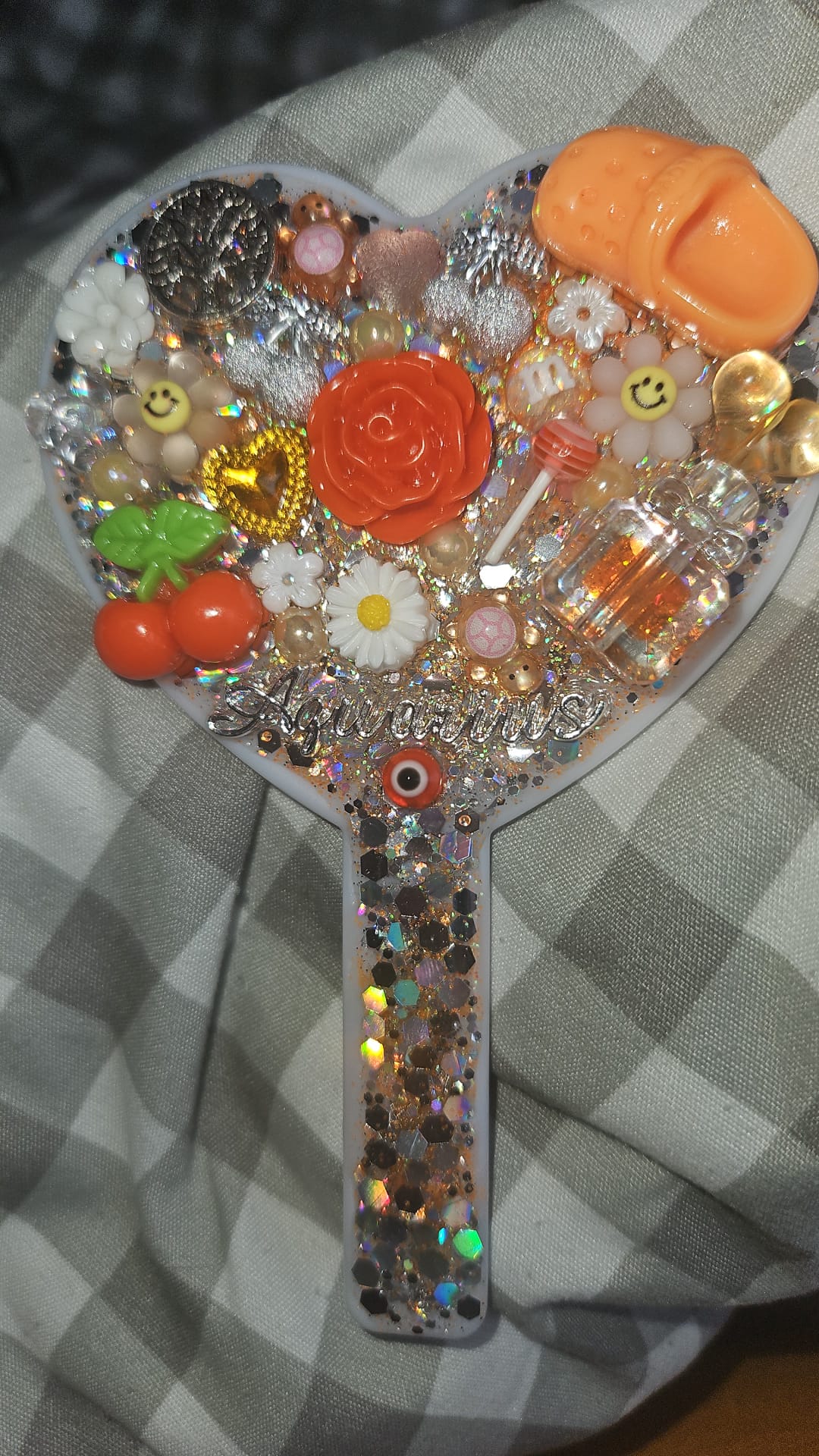 Handheld Mirror